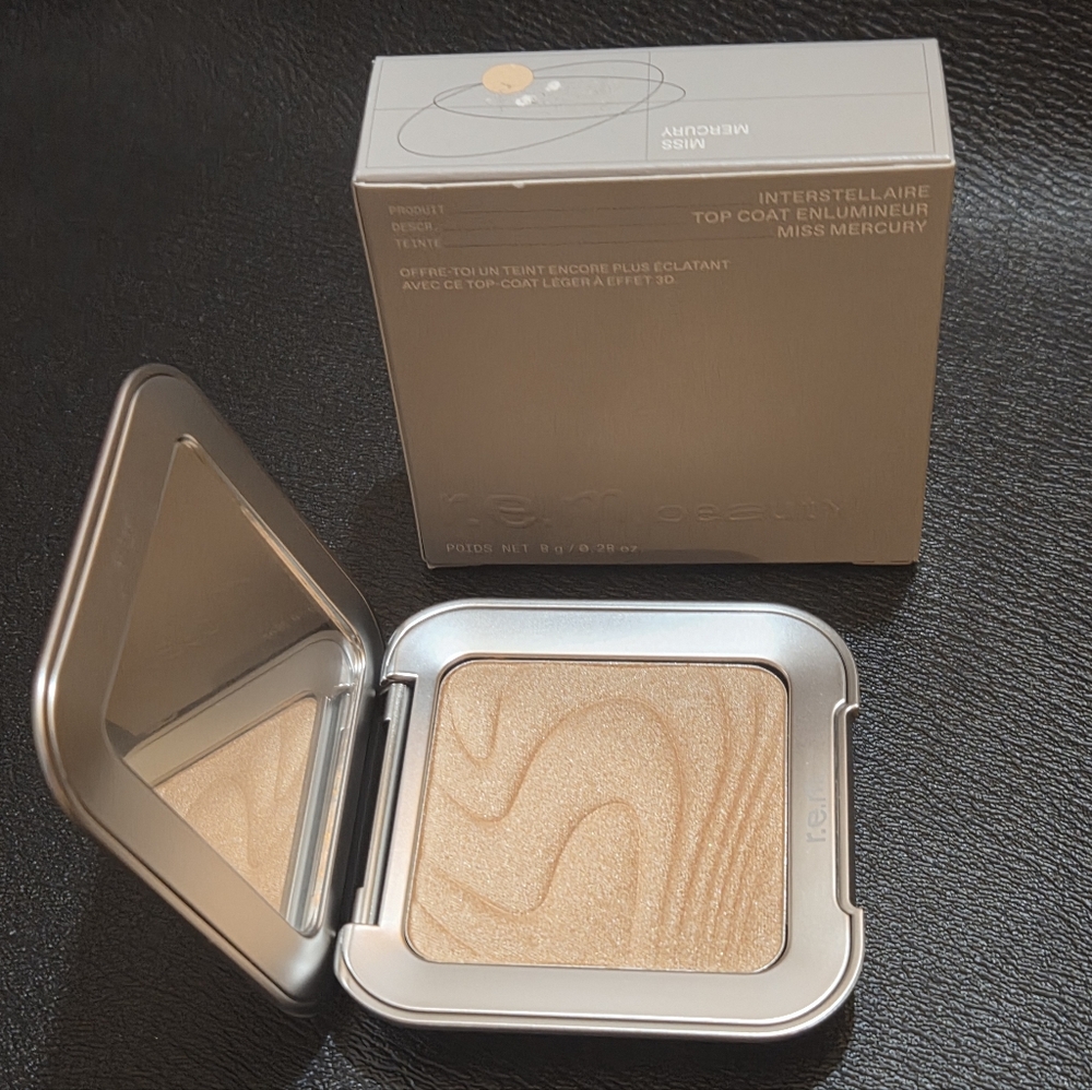 r.e.m. beauty by Ariana Grande Interstellar Highlighter Topper Miss Mercury